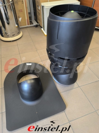 Kominek FLOW XL + przejście XL bitumiczne do dachów z papy lub membrany.jpg